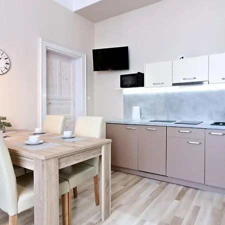 1868 Starke & Hoffmann By Lc & Homestay szállás