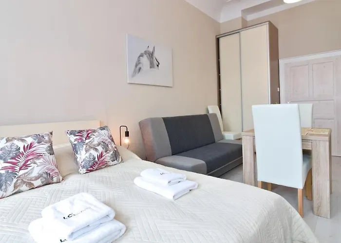 1868 Starke & Hoffmann By Lc & *